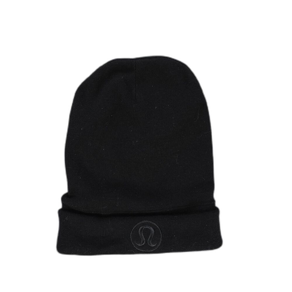 Lululemon Warm Revelation Black Beanie Merino Wool Blend Size S/M Outdoors Hike